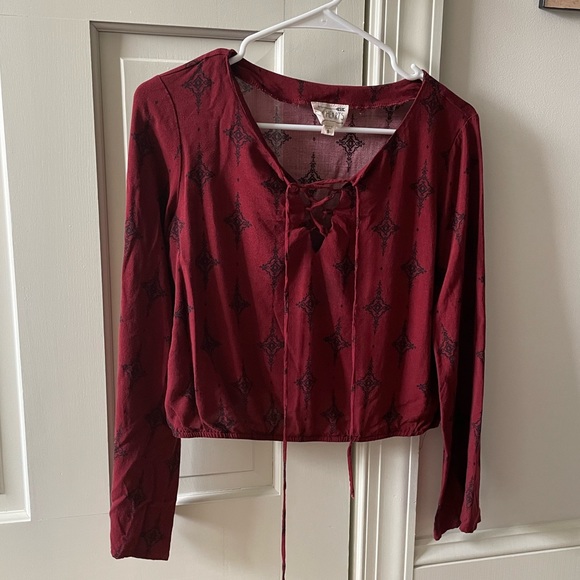 LA Hearts Lace Up Crop Top - Picture 3 of 7